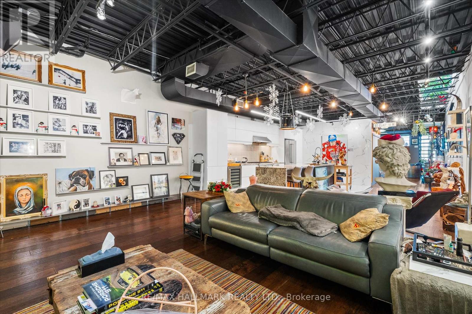 2400 St. Clair Avenue W, Toronto, Ontario  M6N 1L1 - Photo 9 - W12590550