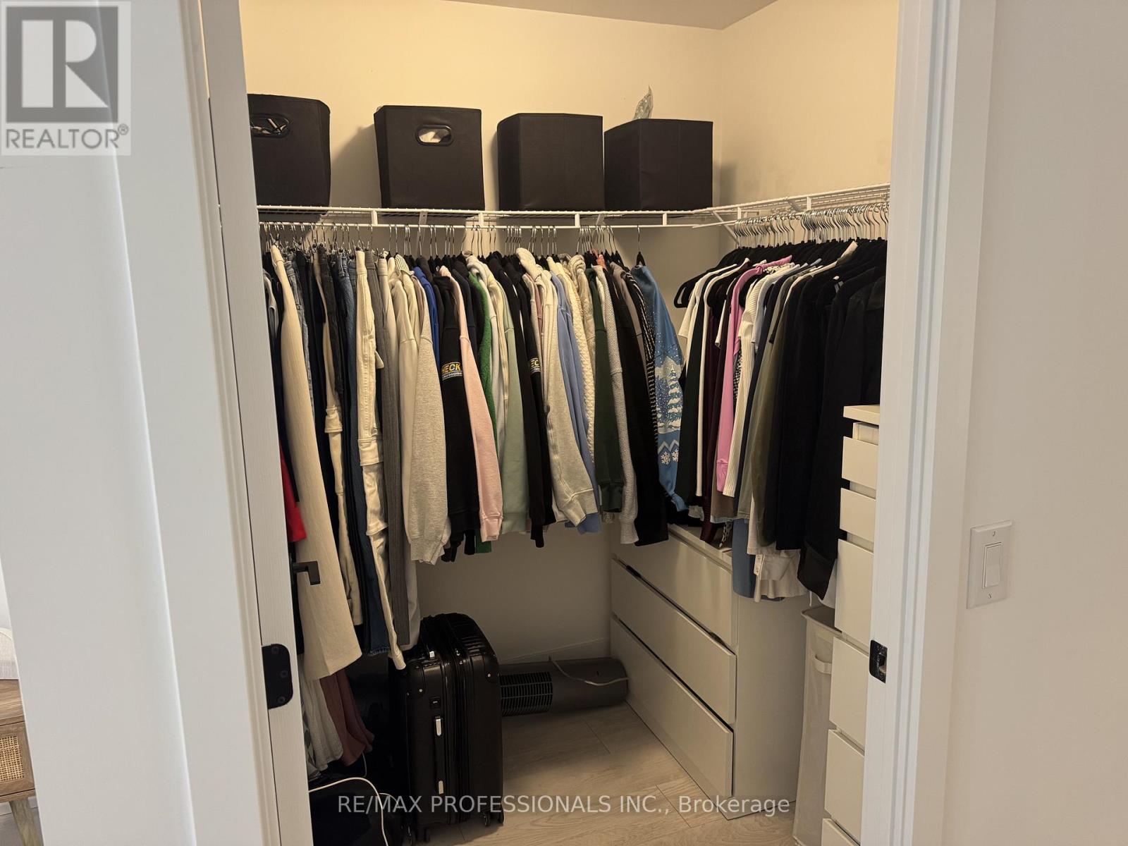 315 - 2450 Old Bronte Road, Oakville, Ontario  L6M 5P6 - Photo 5 - W12590608