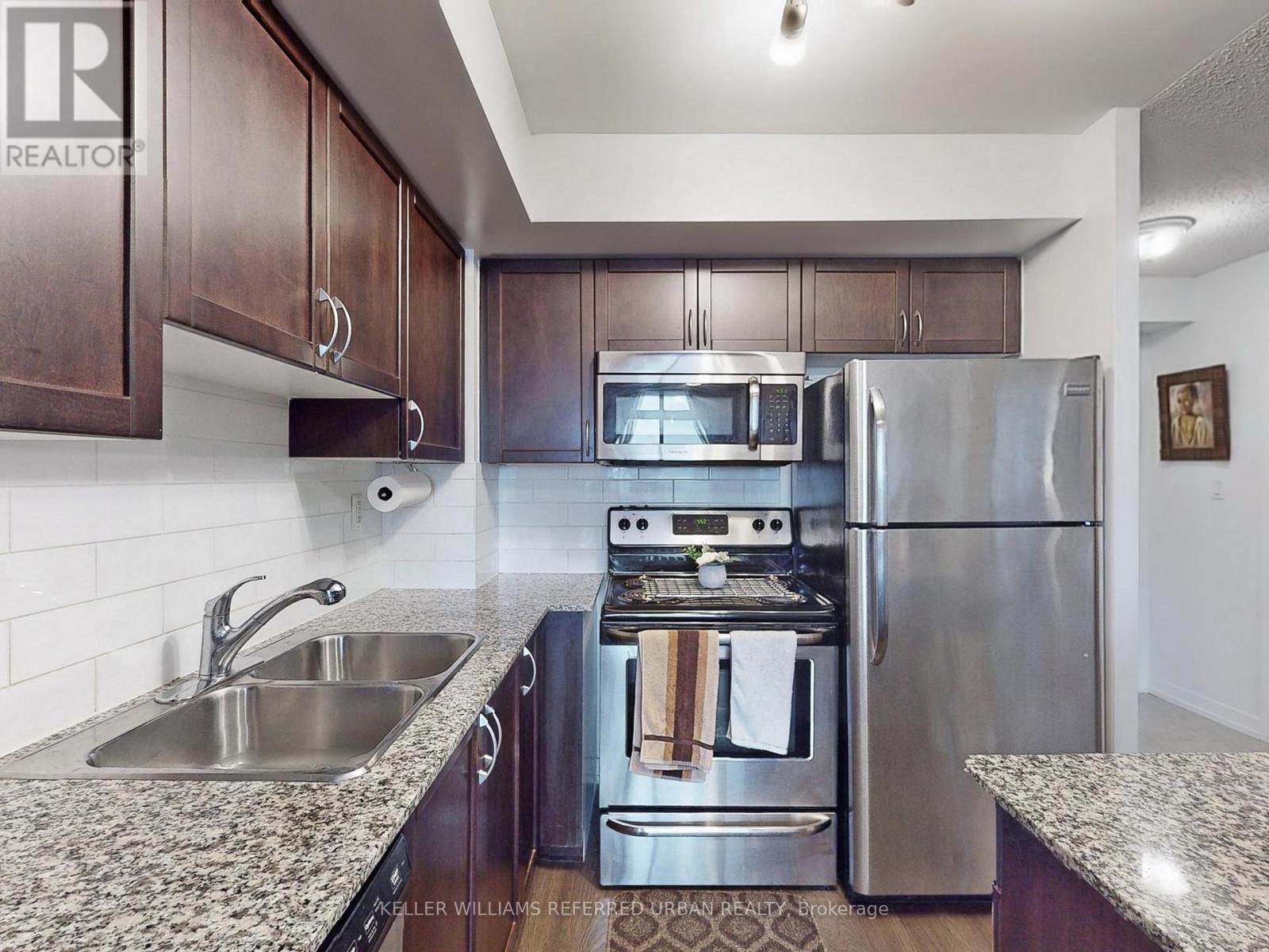 1010 - 816 Lansdowne Avenue, Toronto, Ontario  M6H 4K6 - Photo 7 - W12590616