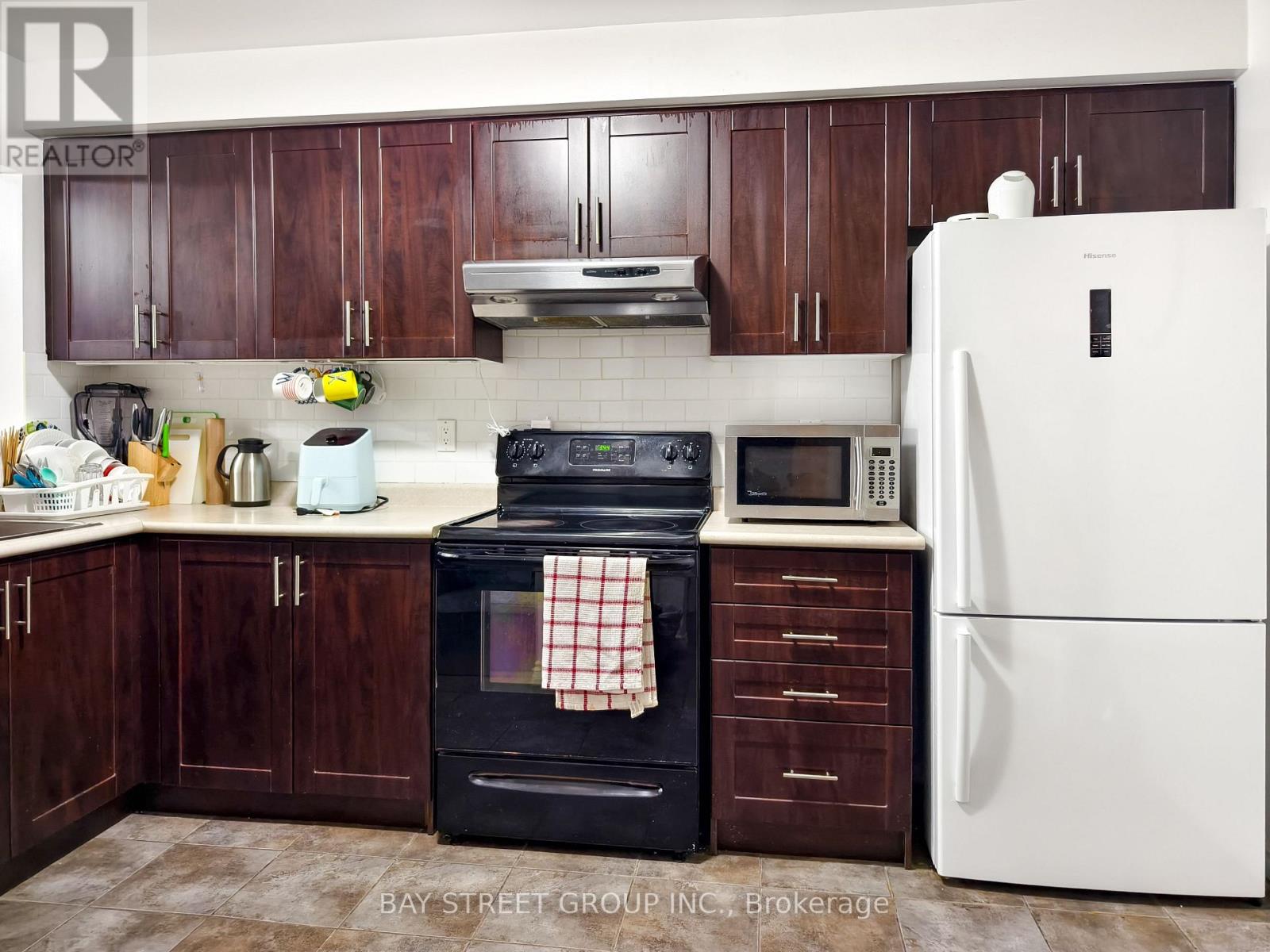 39 - 4600 Kimbermount Avenue, Mississauga, Ontario  L5M 6Z5 - Photo 3 - W12590624