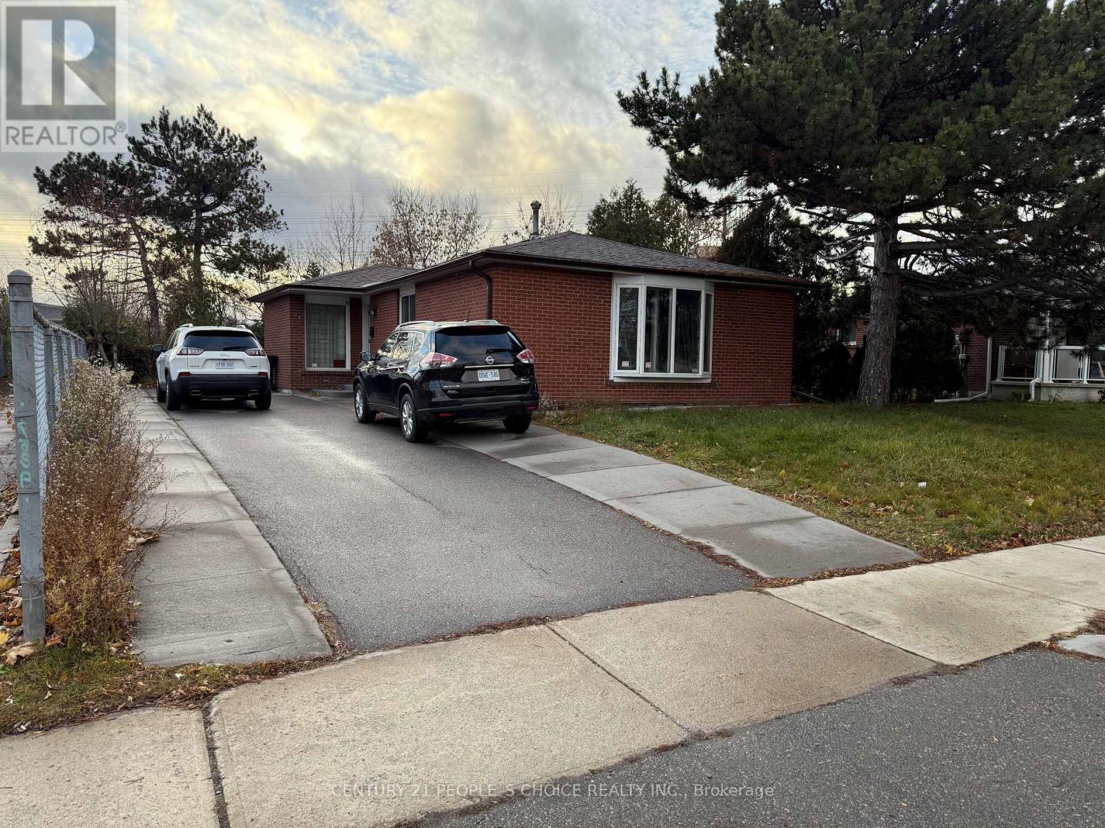 28 LYNMONT ROAD, Toronto, Ontario