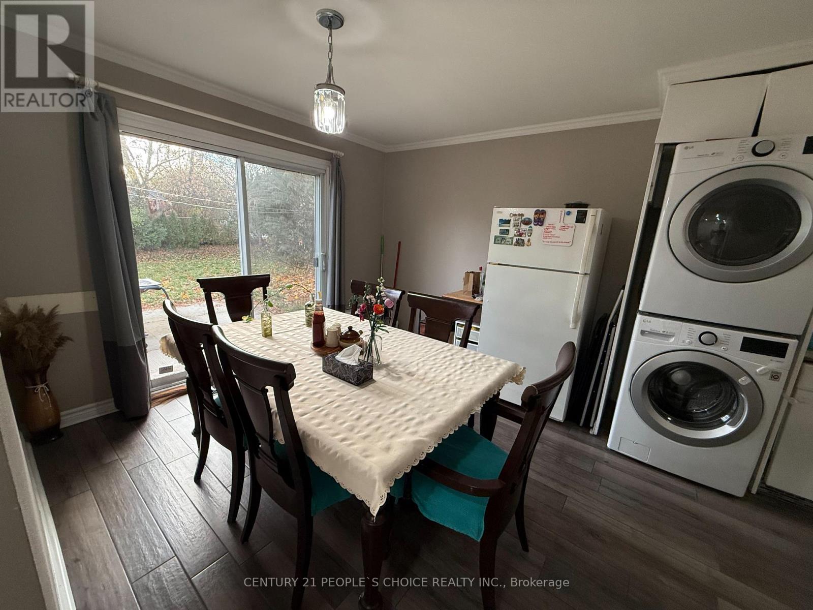 28 Lynmont Road, Toronto, Ontario  M9V 3W8 - Photo 11 - W12590638