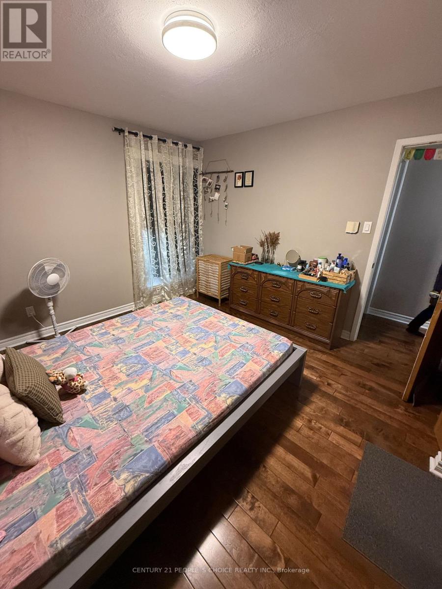 28 Lynmont Road, Toronto, Ontario  M9V 3W8 - Photo 23 - W12590638