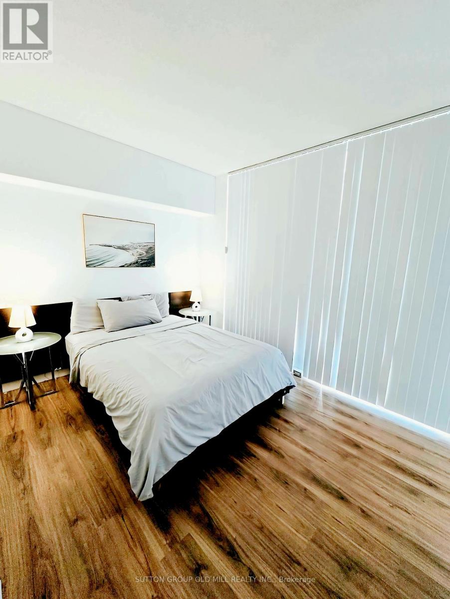 1508 - 225 Webb Drive, Mississauga, Ontario  L5B 4P2 - Photo 7 - W12590642