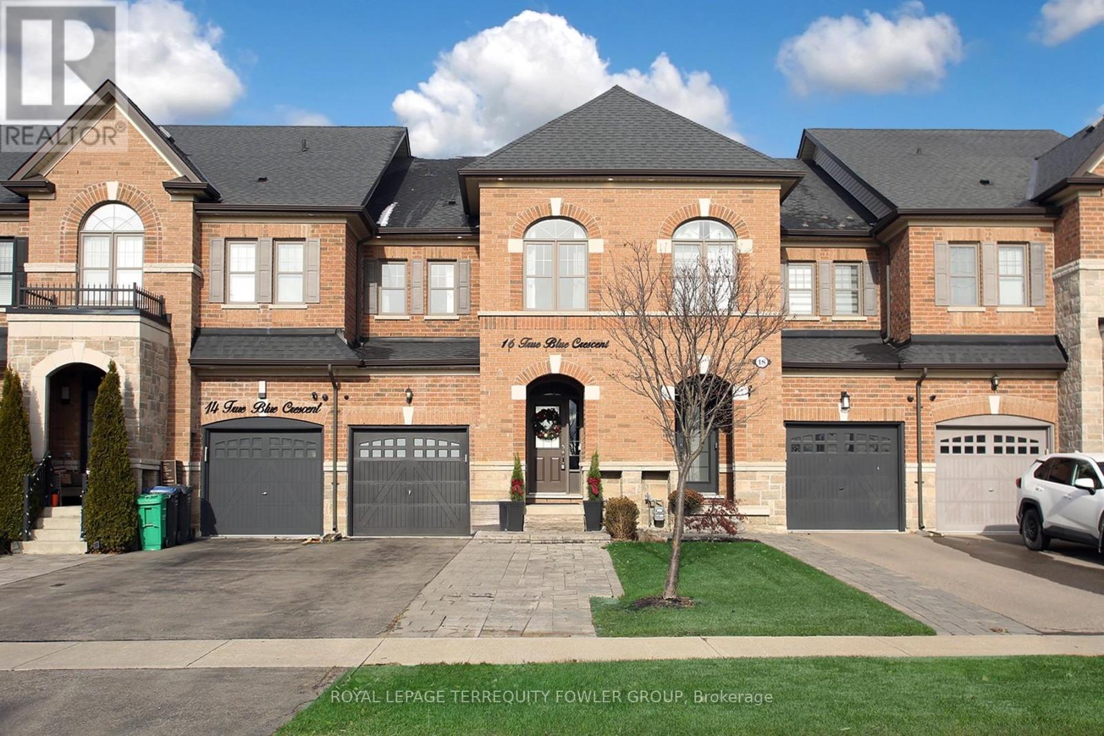 16 TRUE BLUE CRESCENT, Caledon, Ontario