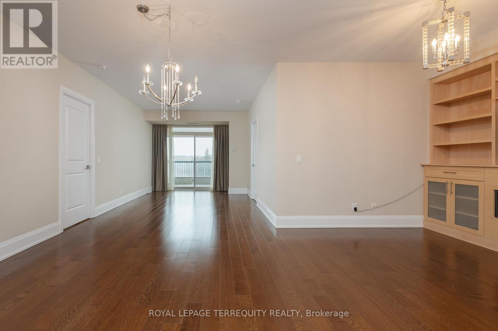 429 - 1 Old Mill Drive, Toronto, Ontario  M6S 0A1 - Photo 10 - W12590664