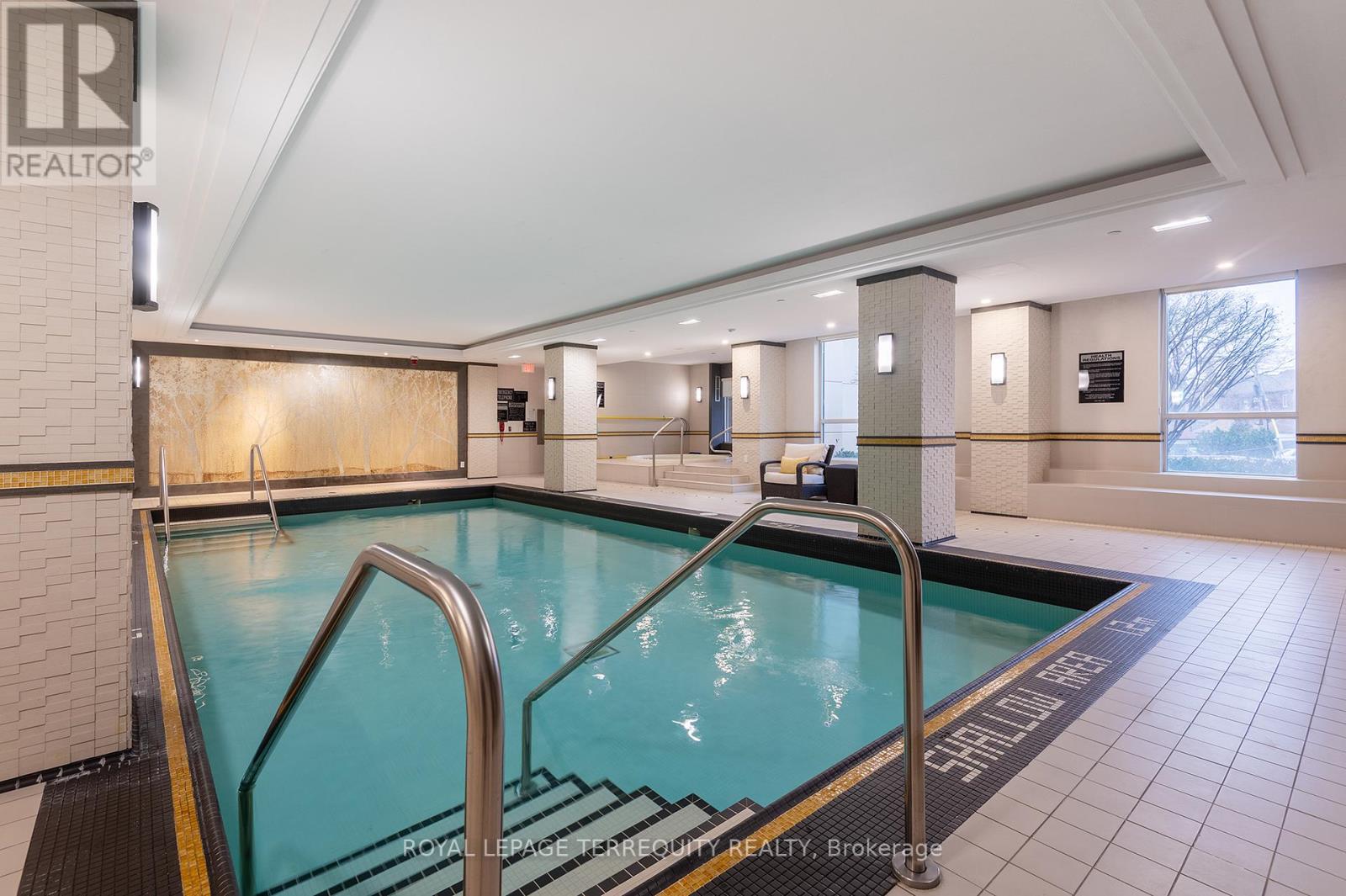 429 - 1 Old Mill Drive, Toronto, Ontario  M6S 0A1 - Photo 31 - W12590664