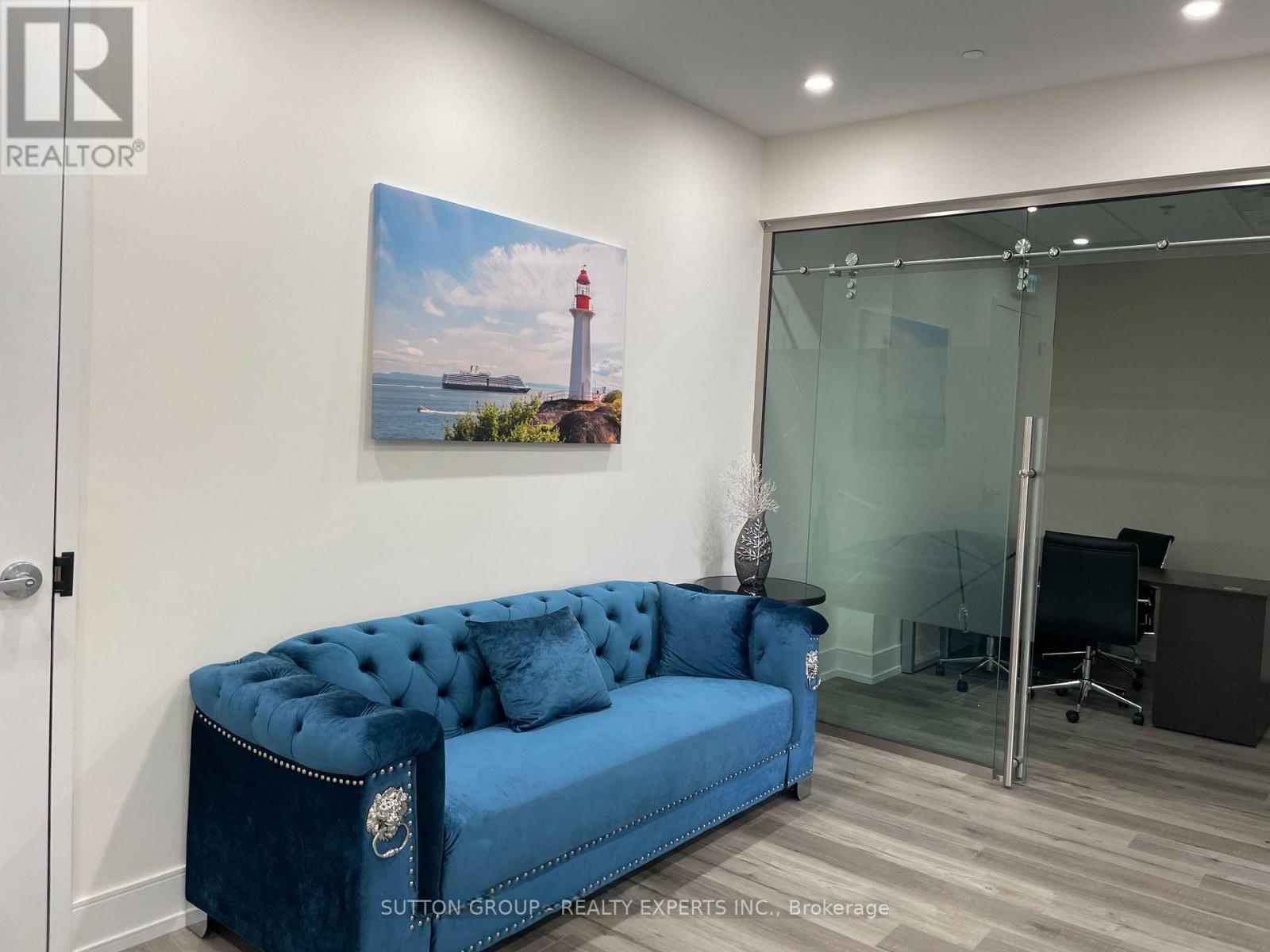 216 - 9300 Goreway Drive, Brampton, Ontario  L6P 4N1 - Photo 3 - W12590670