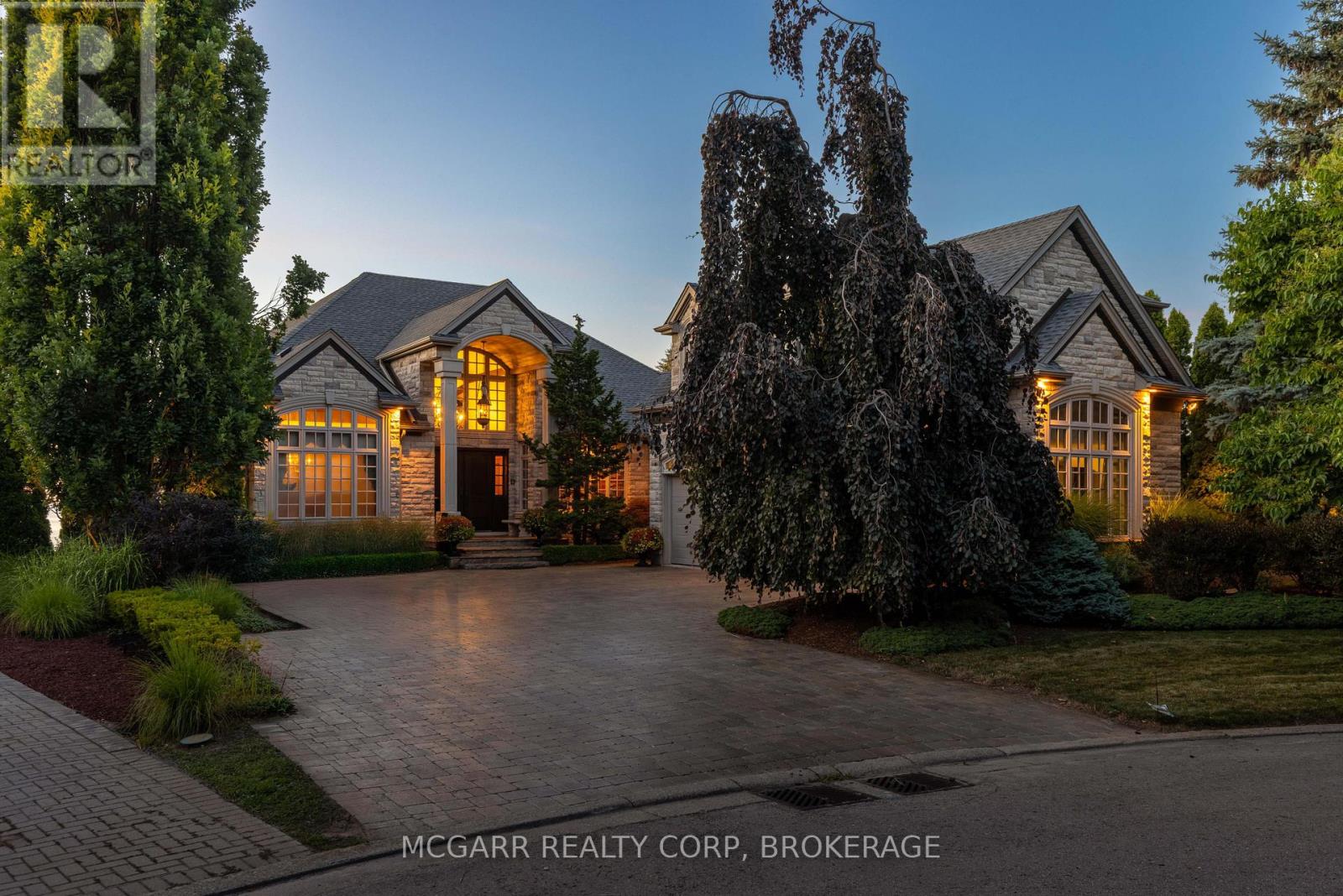 89 October Drive, St. Catharines, Ontario  L2N 6J4 - Photo 2 - X12590706