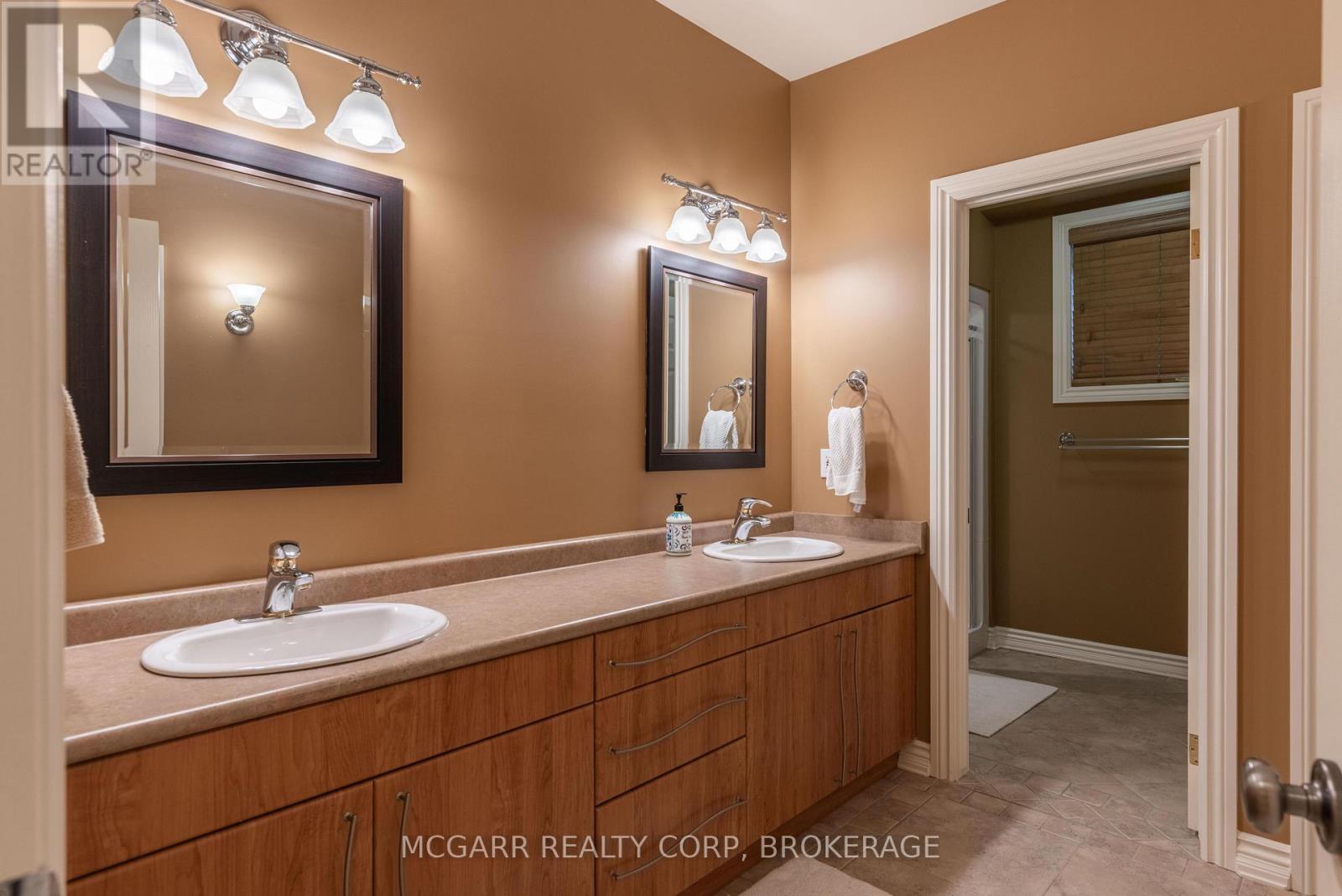 89 October Drive, St. Catharines, Ontario  L2N 6J4 - Photo 30 - X12590706