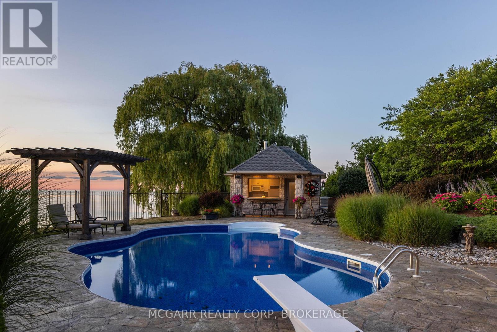 89 October Drive, St. Catharines, Ontario  L2N 6J4 - Photo 36 - X12590706