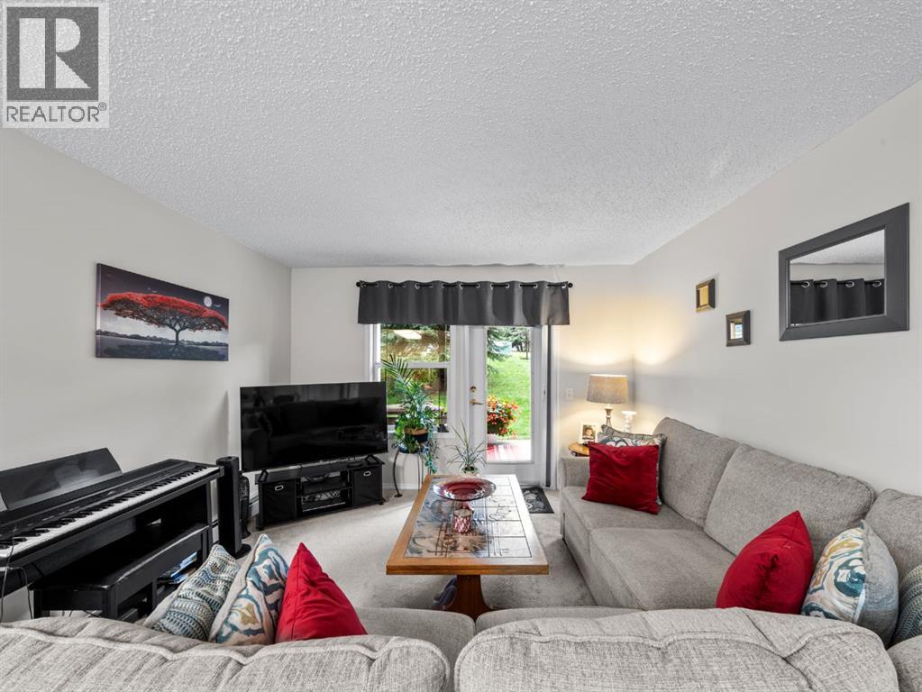 3119 Millrise Point Sw, Calgary, Alberta  T2Y 3W4 - Photo 3 - A2254250