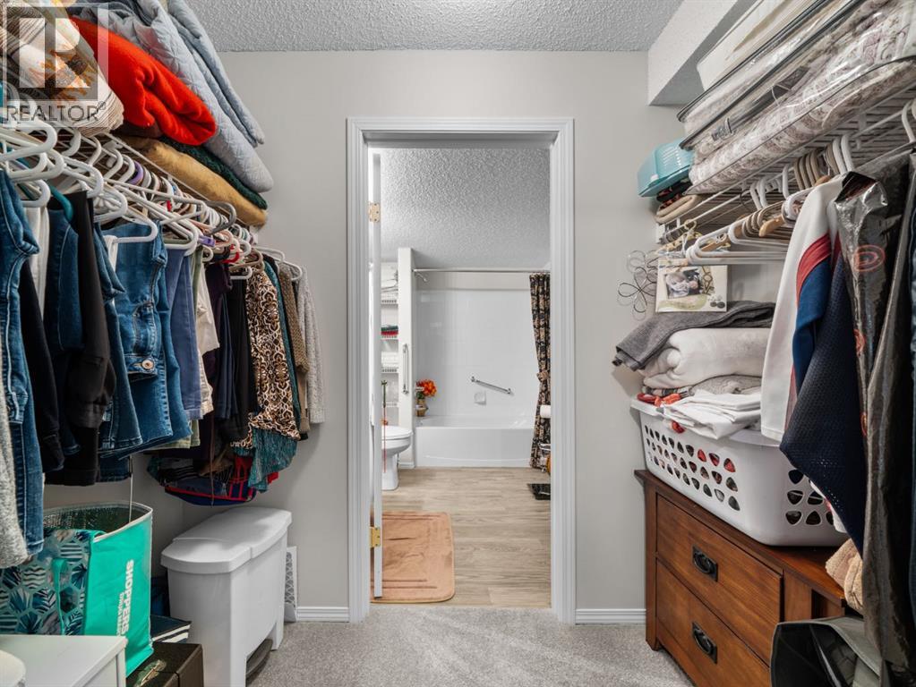 3119 Millrise Point Sw, Calgary, Alberta  T2Y 3W4 - Photo 7 - A2254250