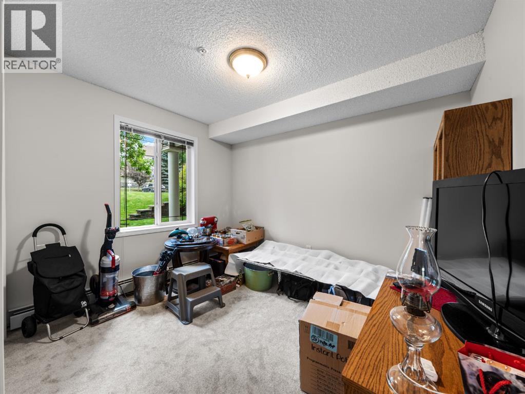 3119 Millrise Point Sw, Calgary, Alberta  T2Y 3W4 - Photo 10 - A2254250