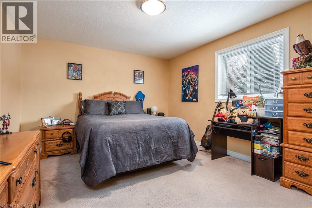 240 Doon South Drive, Kitchener, Ontario  N2P 2L8 - Photo 38 - 40791458