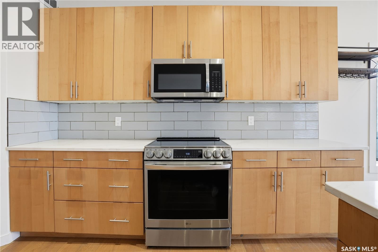 2106 Laurier Crescent E, Regina, Saskatchewan  S4V 0P6 - Photo 10 - SK020658