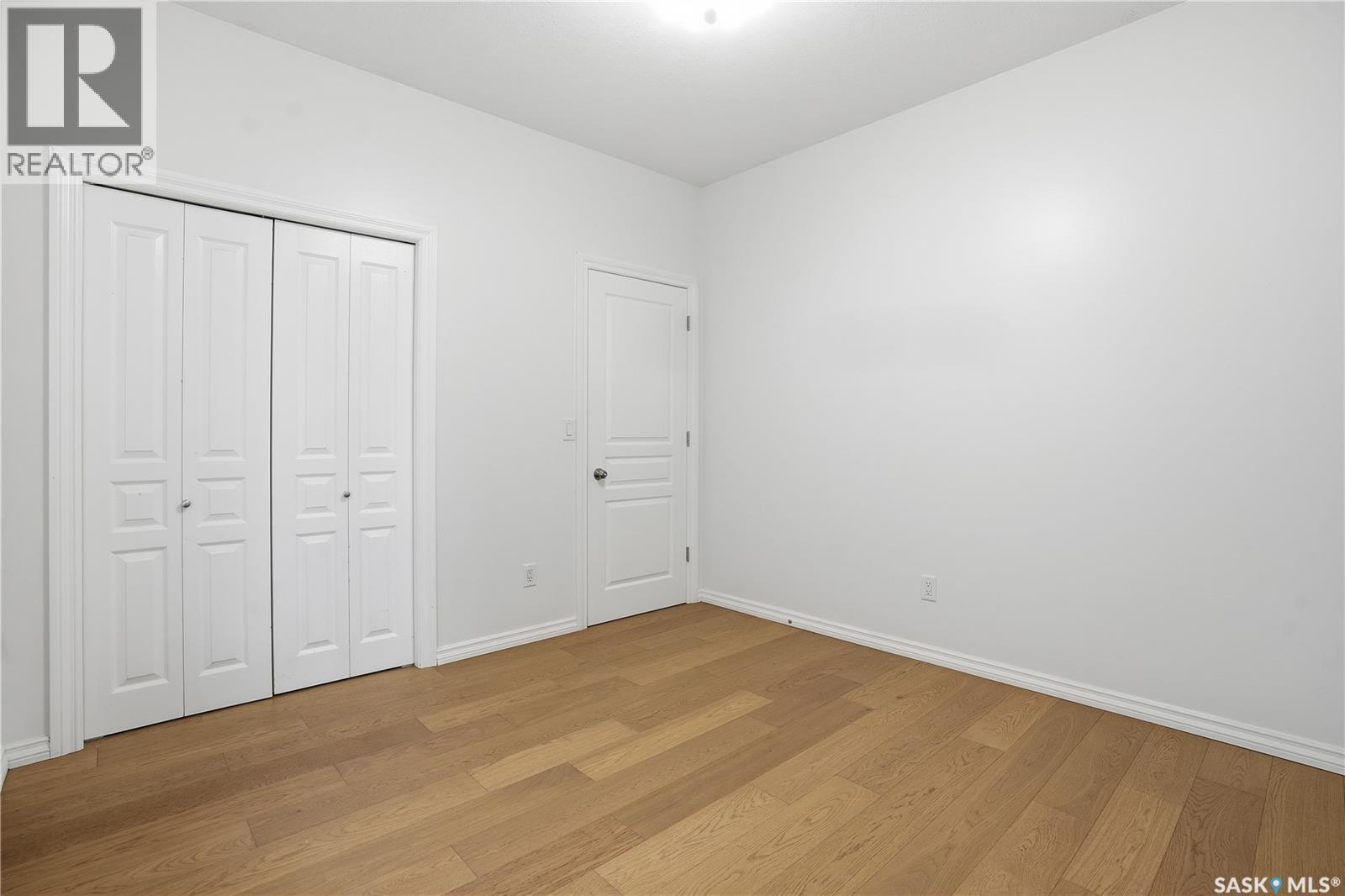 2106 Laurier Crescent E, Regina, Saskatchewan  S4V 0P6 - Photo 21 - SK020658