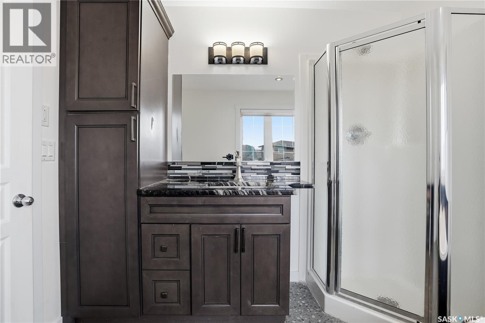 2106 Laurier Crescent E, Regina, Saskatchewan  S4V 0P6 - Photo 29 - SK020658