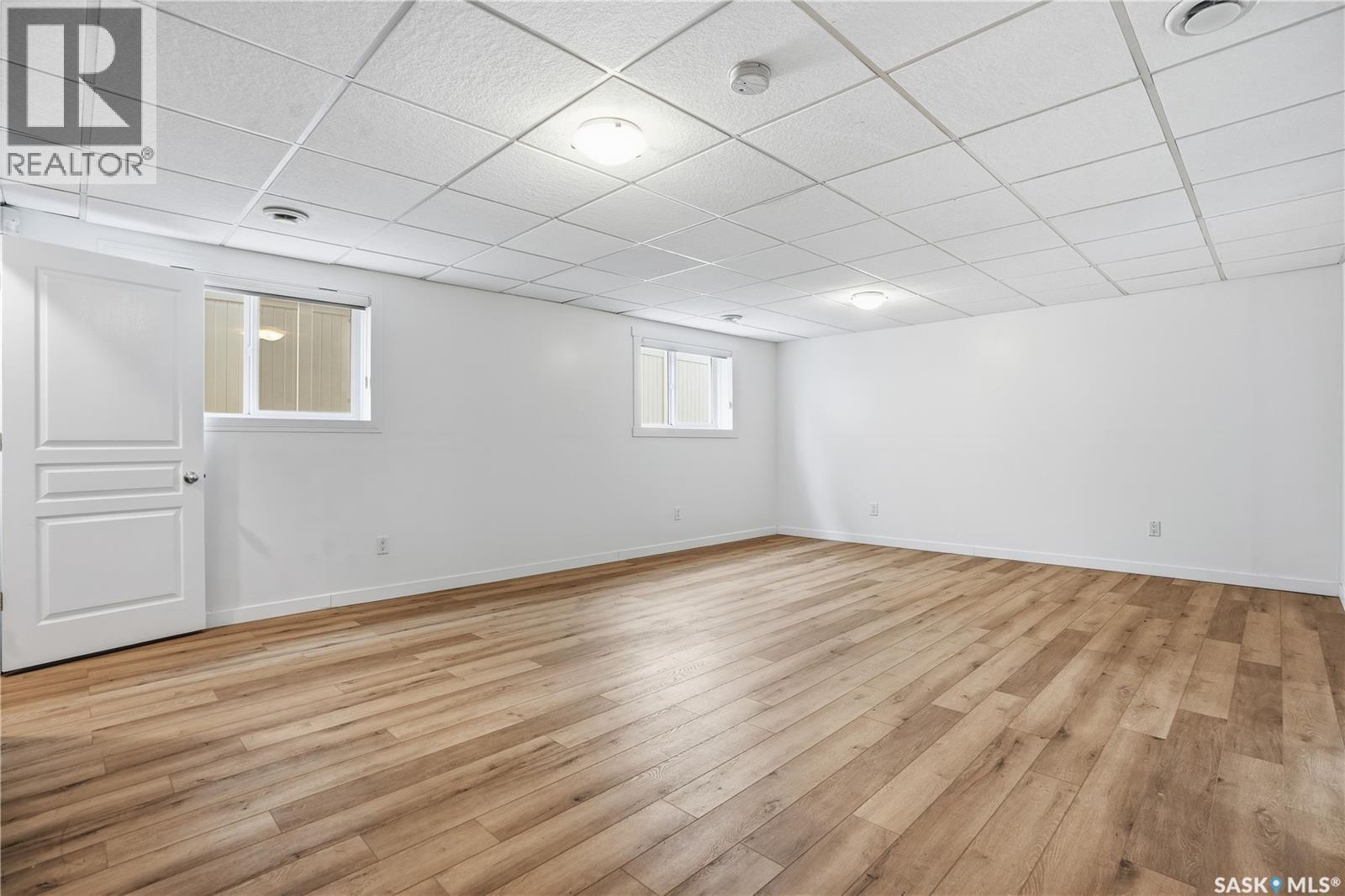 2106 Laurier Crescent E, Regina, Saskatchewan  S4V 0P6 - Photo 34 - SK020658