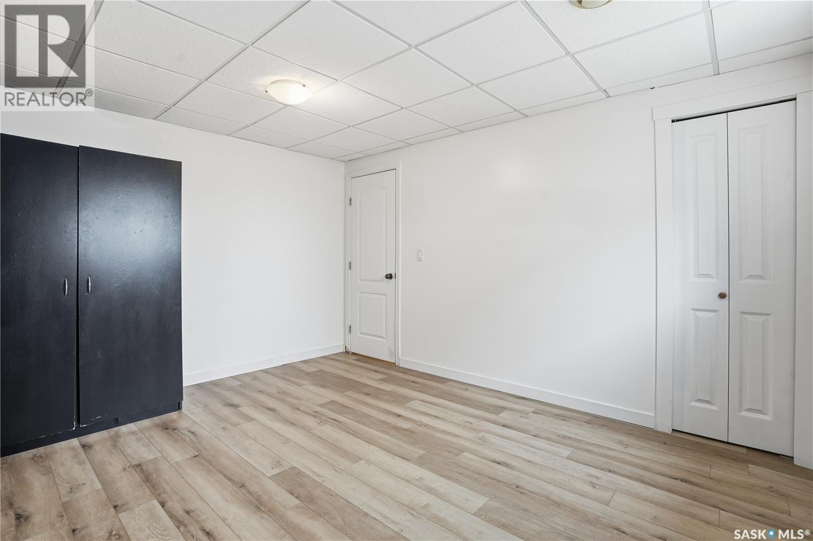 2106 Laurier Crescent E, Regina, Saskatchewan  S4V 0P6 - Photo 36 - SK020658