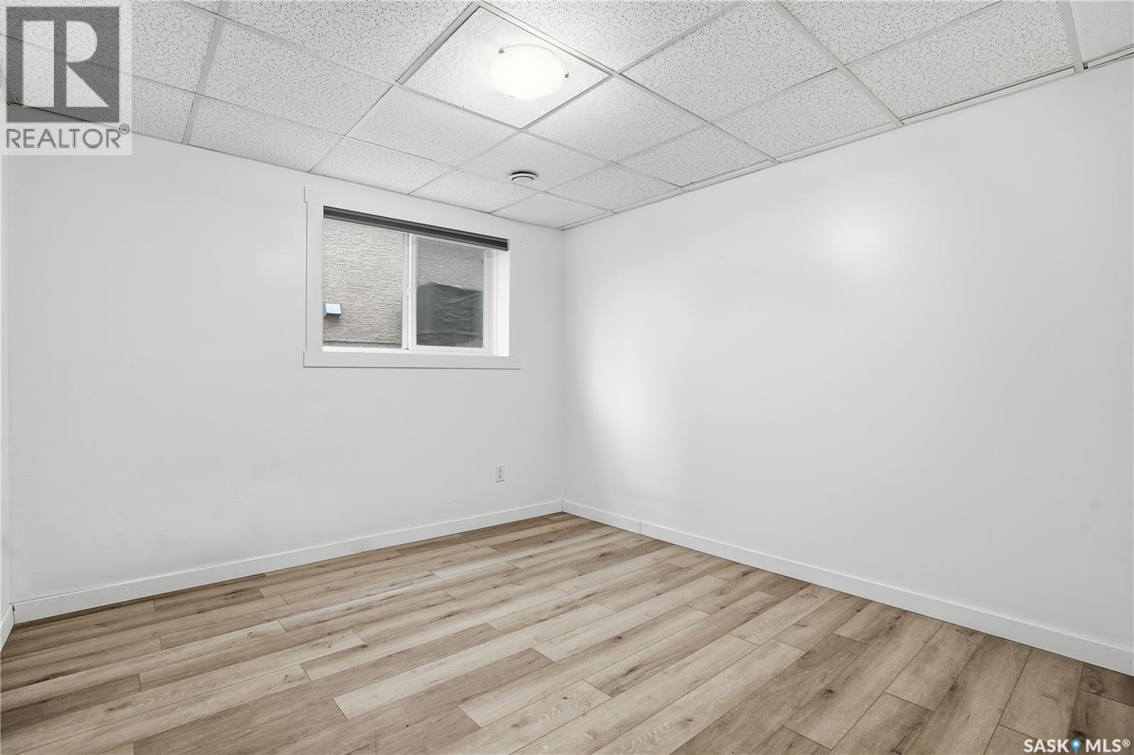 2106 Laurier Crescent E, Regina, Saskatchewan  S4V 0P6 - Photo 37 - SK020658