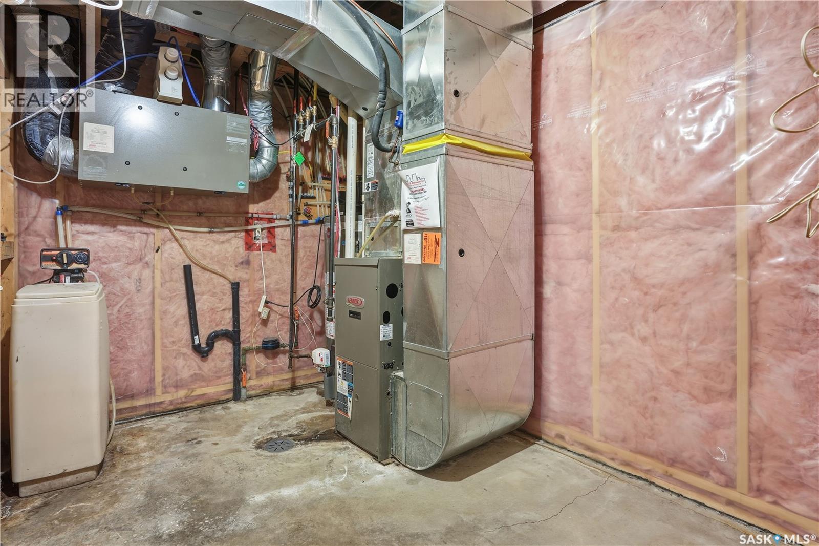 2106 Laurier Crescent E, Regina, Saskatchewan  S4V 0P6 - Photo 39 - SK020658