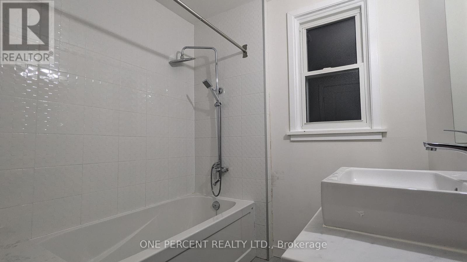 1 - 249 East 18th Street, Hamilton, Ontario  L9A 4P5 - Photo 12 - X12590548