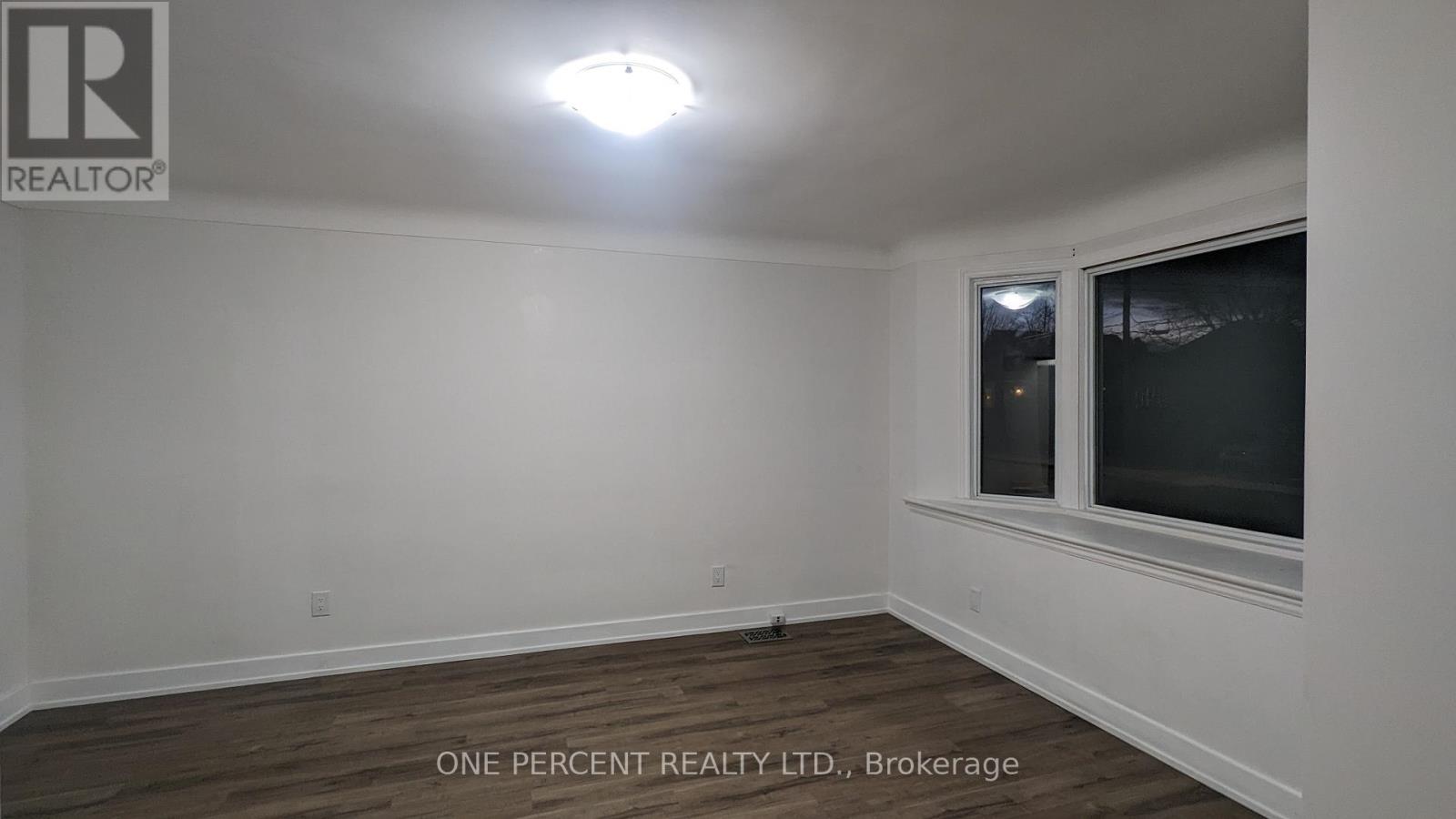 1 - 249 East 18th Street, Hamilton, Ontario  L9A 4P5 - Photo 5 - X12590548