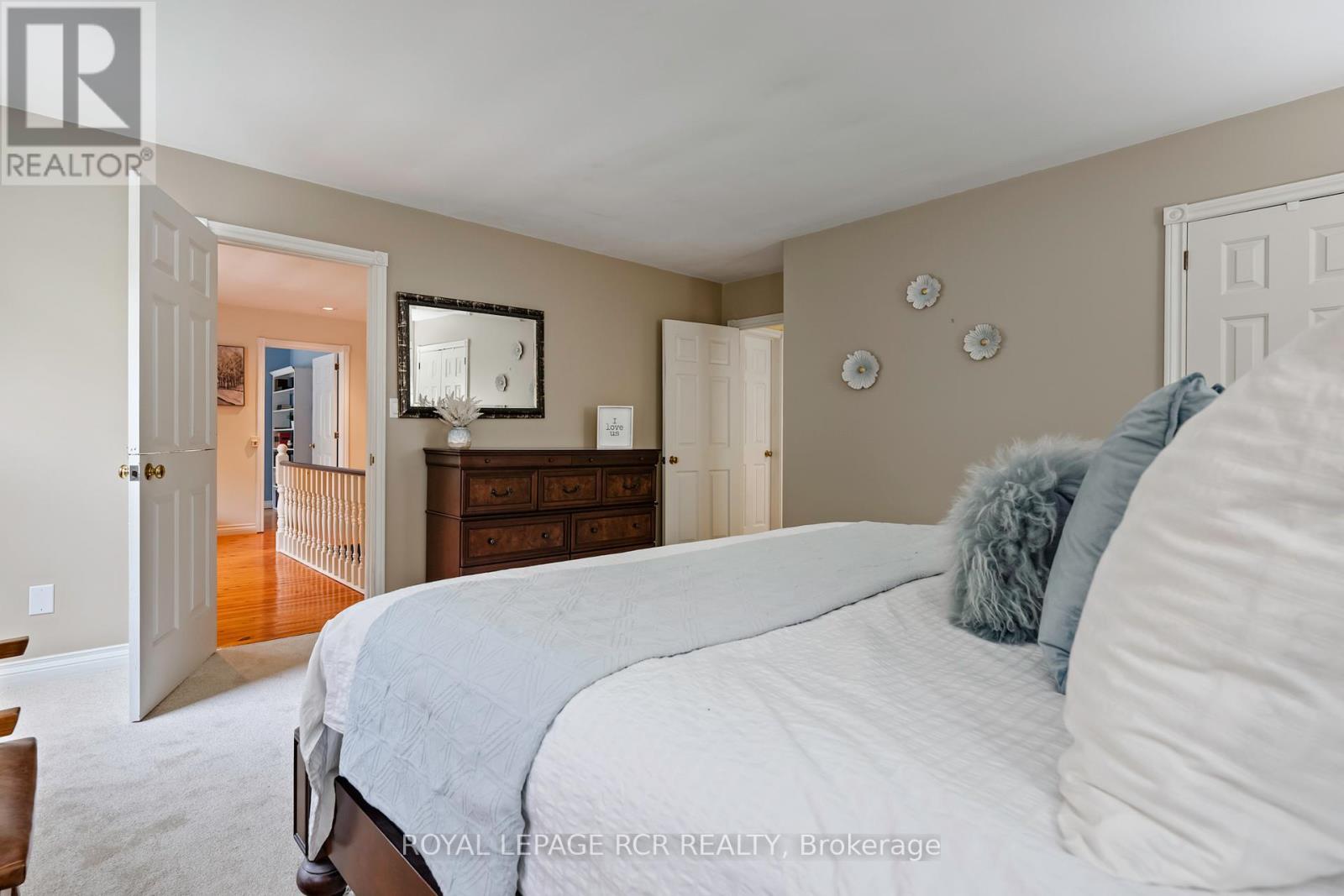 19211 Mountainview Road, Caledon, Ontario  L7K 2G6 - Photo 30 - W12468377