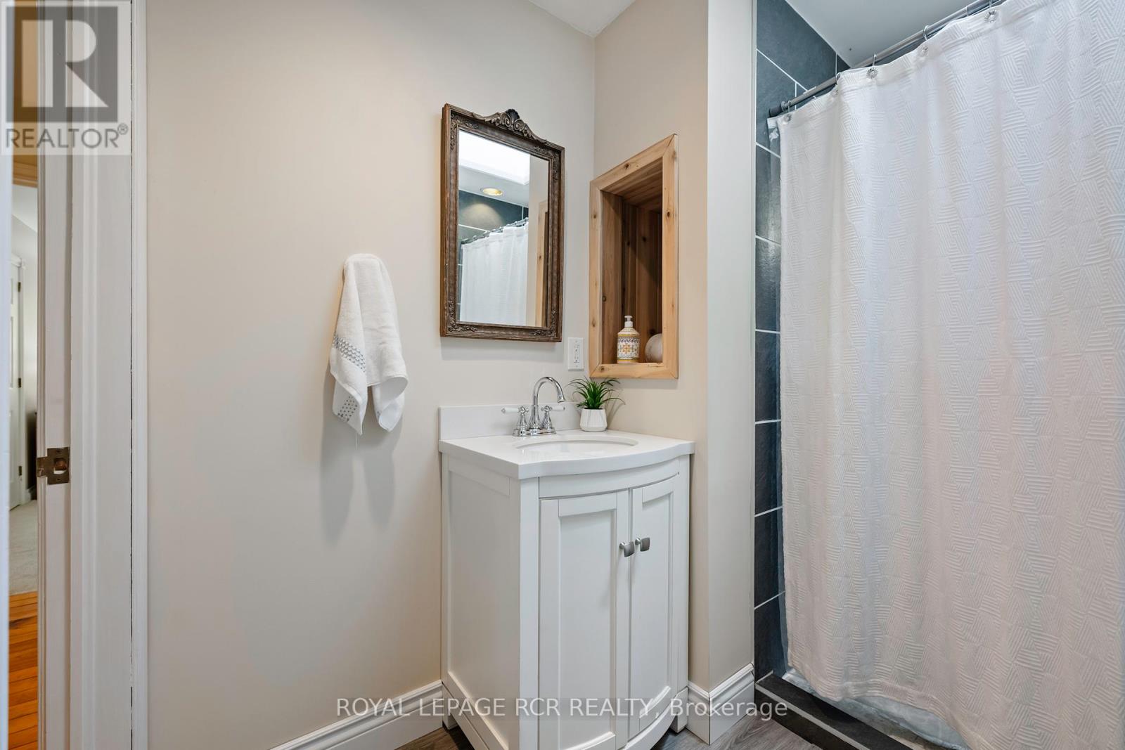 19211 Mountainview Road, Caledon, Ontario  L7K 2G6 - Photo 32 - W12468377