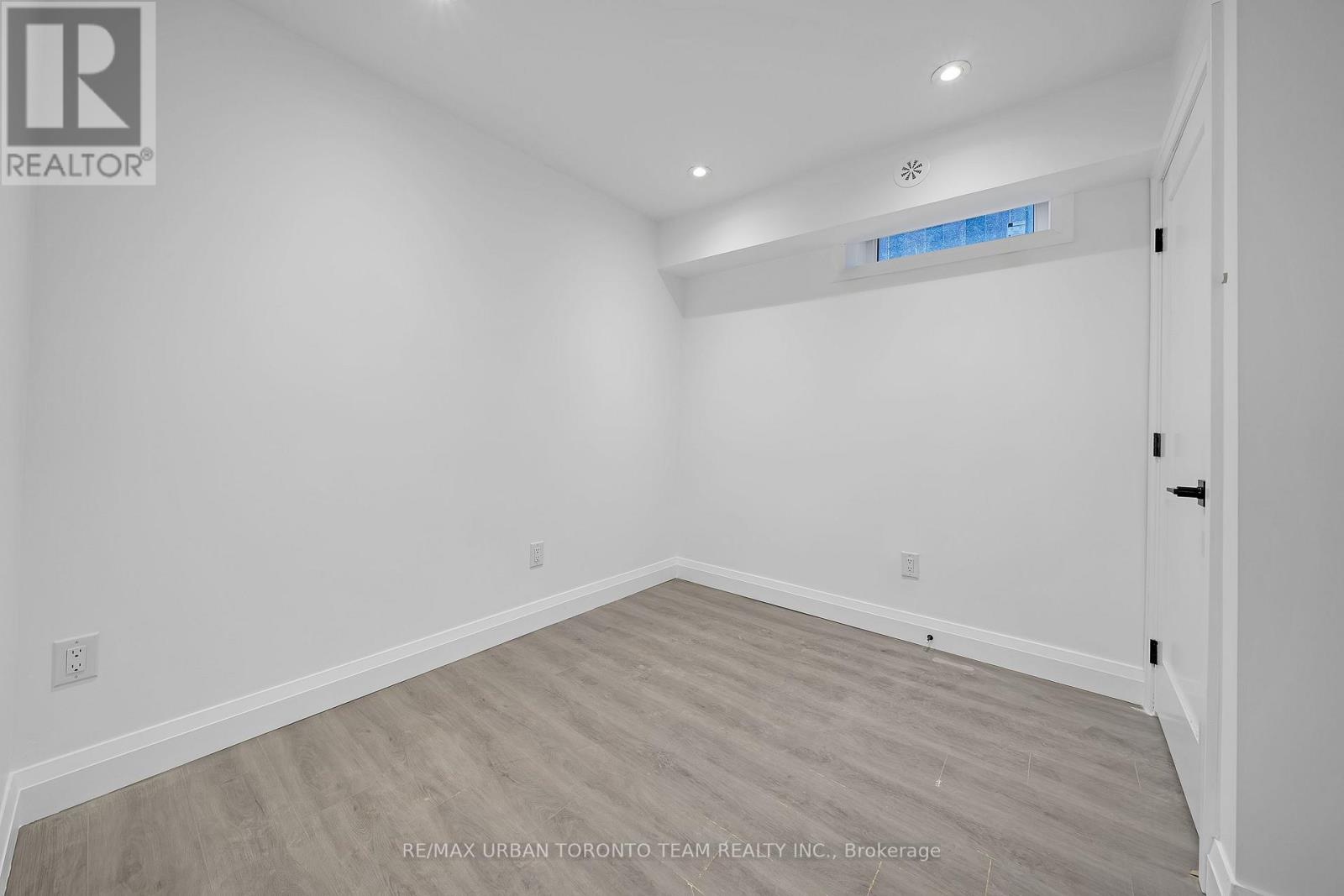 Lower - 474 Montrose Avenue, Toronto, Ontario  M6G 3H1 - Photo 11 - C12590688