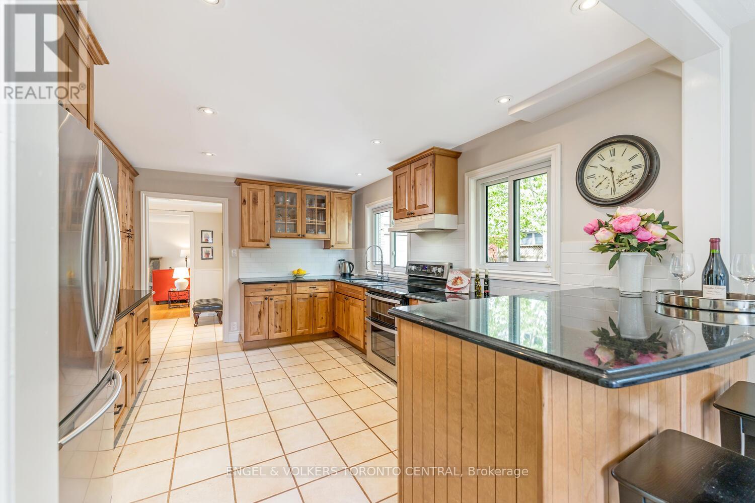 33 Avonwick Gate, Toronto, Ontario  M3A 2M7 - Photo 15 - C12590894