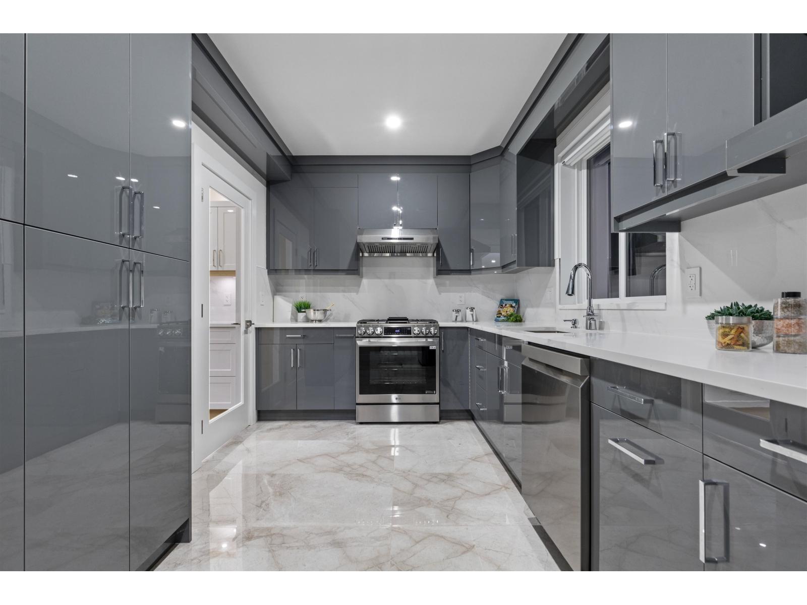 20099 45th Avenue, Langley, British Columbia  V3A 6J1 - Photo 16 - R3070050