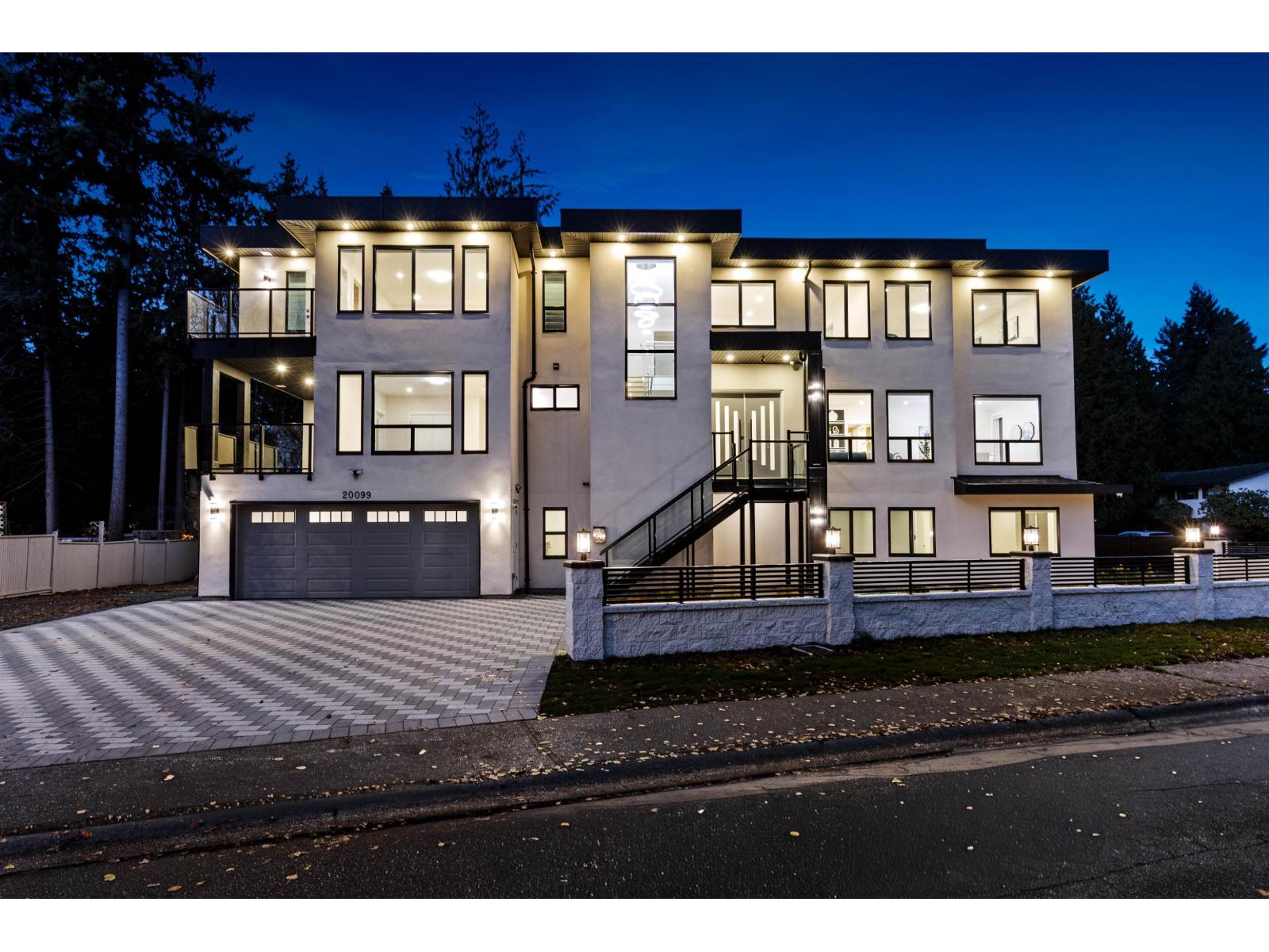 20099 45th Avenue, Langley, British Columbia  V3A 6J1 - Photo 1 - R3070050