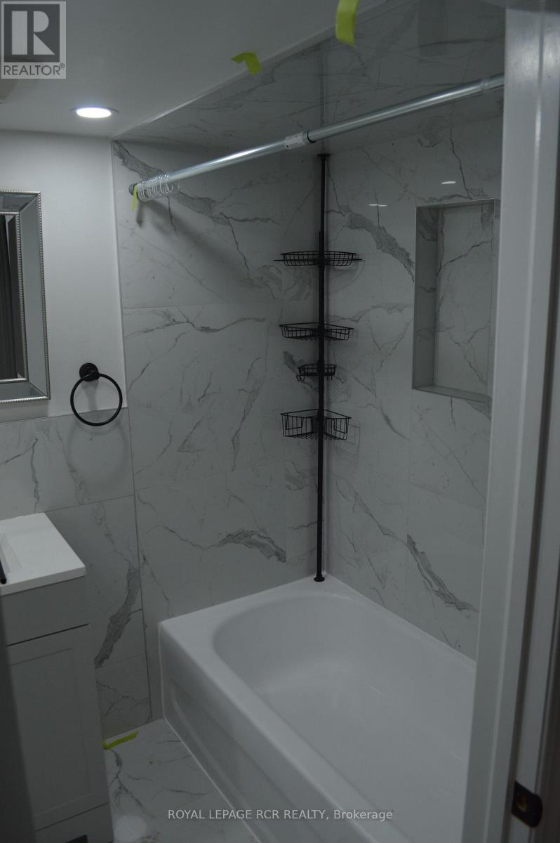 36 Electro Road, Toronto, Ontario  M1R 2A7 - Photo 12 - E12590752