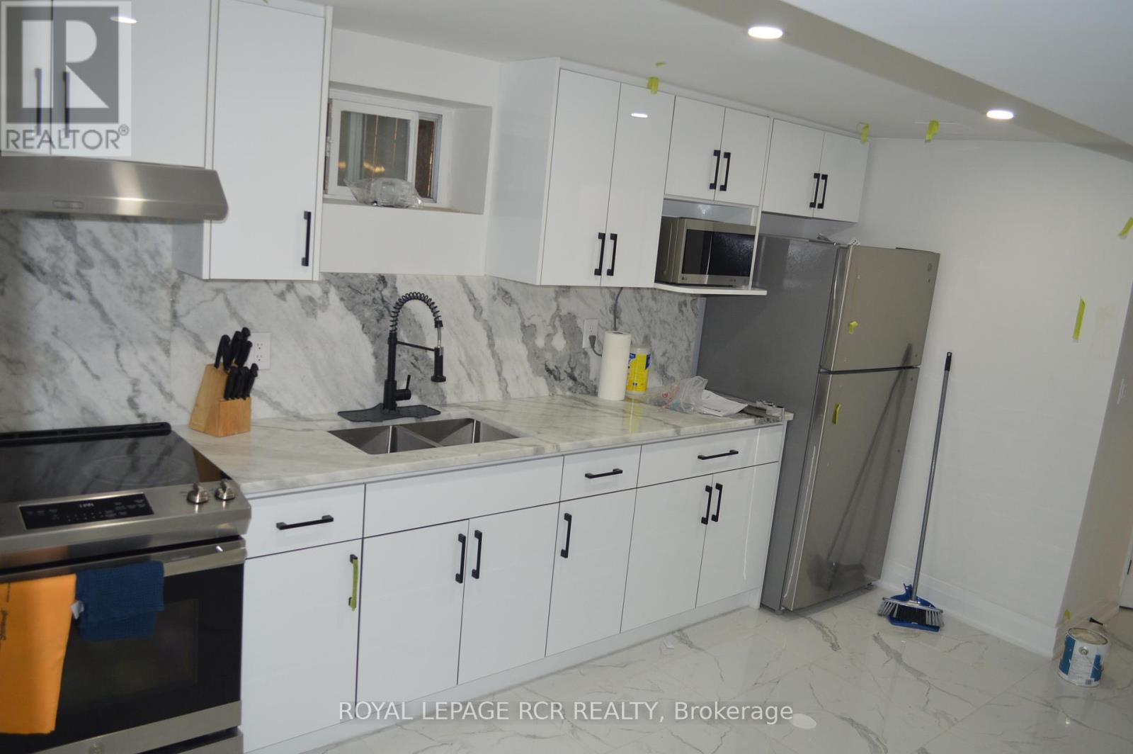 36 Electro Road, Toronto, Ontario  M1R 2A7 - Photo 5 - E12590752