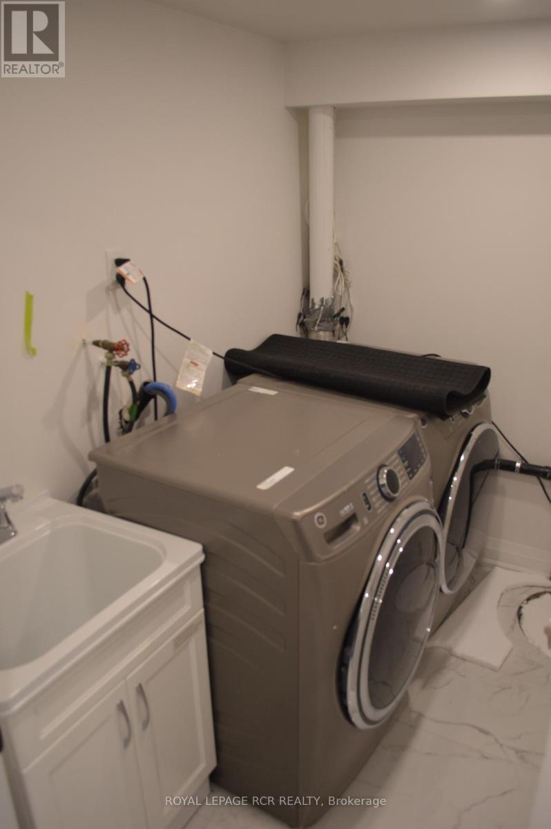 36 Electro Road, Toronto, Ontario  M1R 2A7 - Photo 8 - E12590752