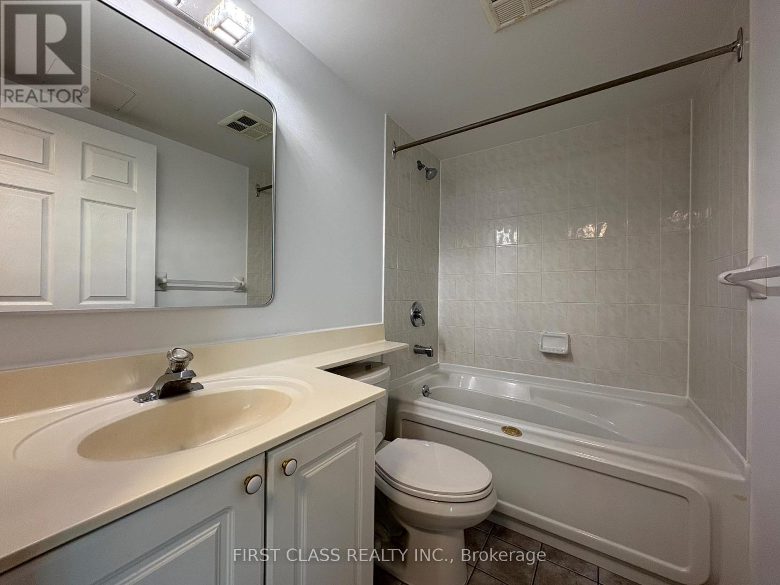 1611 - 1 Lee Centre Drive, Toronto, Ontario  M1H 3J2 - Photo 18 - E12590886