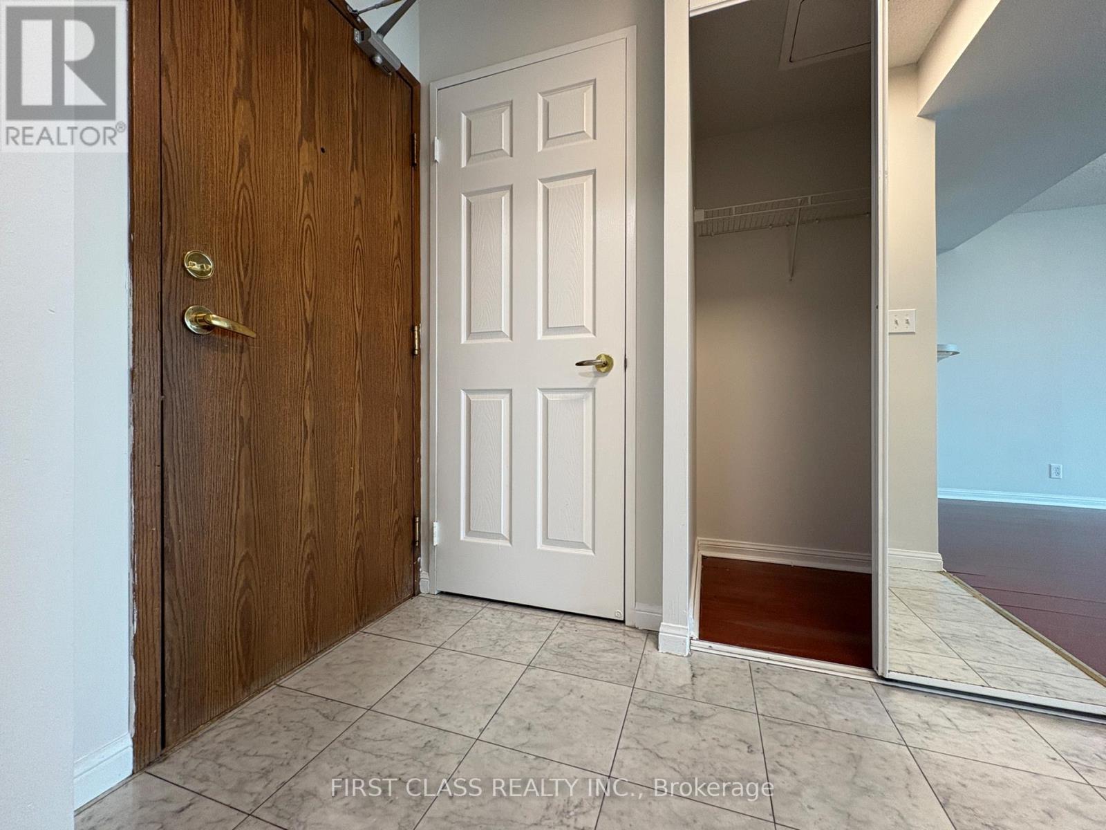 1611 - 1 Lee Centre Drive, Toronto, Ontario  M1H 3J2 - Photo 6 - E12590886