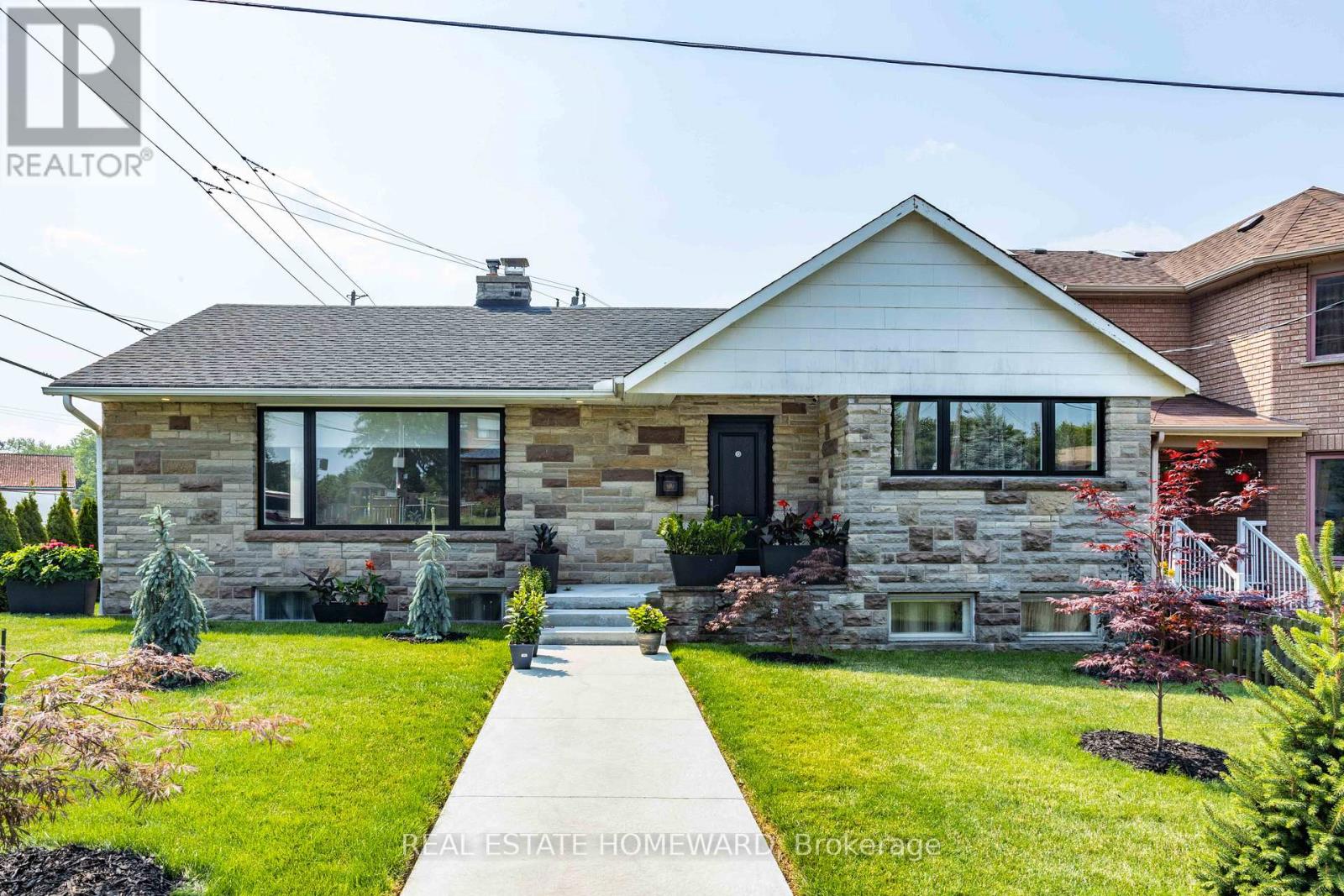 MAIN - 161 PARK STREET, Toronto, Ontario