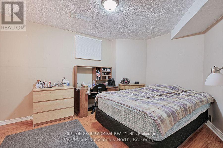 8 Elmsley Drive, Richmond Hill, Ontario  L4C 8N1 - Photo 35 - N12590784