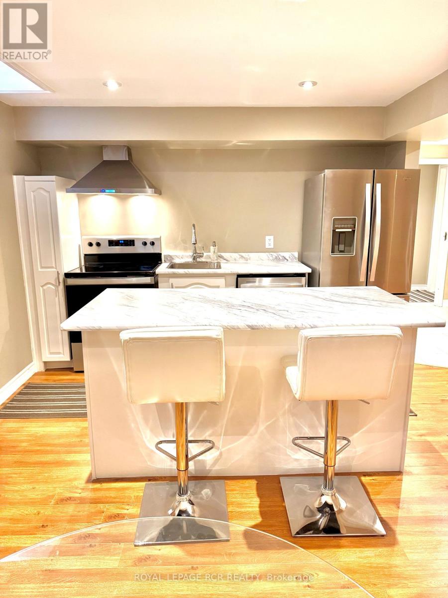 42 Cherokee Drive, Vaughan, Ontario  L6A 1X3 - Photo 10 - N12590812