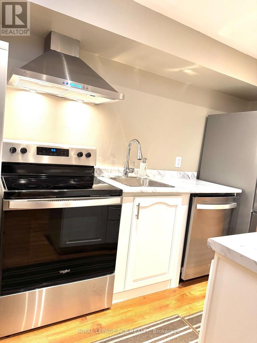 42 Cherokee Drive, Vaughan, Ontario  L6A 1X3 - Photo 13 - N12590812