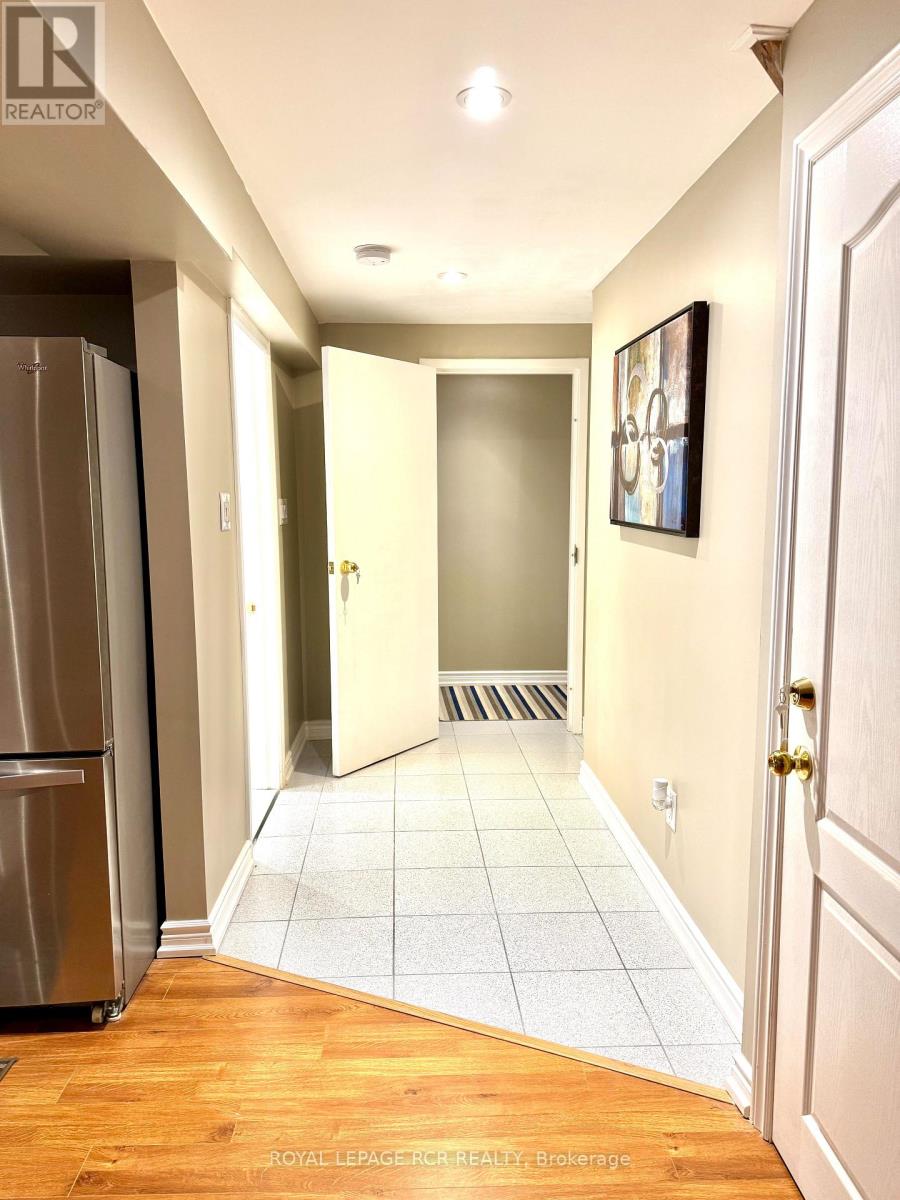 42 Cherokee Drive, Vaughan, Ontario  L6A 1X3 - Photo 14 - N12590812