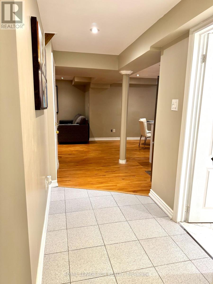 42 Cherokee Drive, Vaughan, Ontario  L6A 1X3 - Photo 16 - N12590812