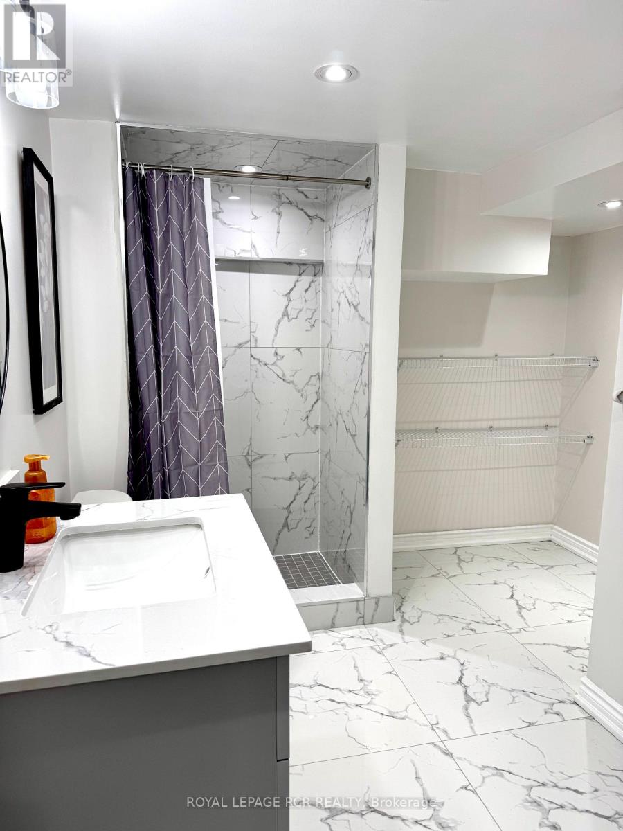 42 Cherokee Drive, Vaughan, Ontario  L6A 1X3 - Photo 17 - N12590812