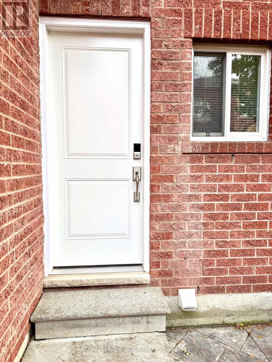 42 Cherokee Drive, Vaughan, Ontario  L6A 1X3 - Photo 19 - N12590812