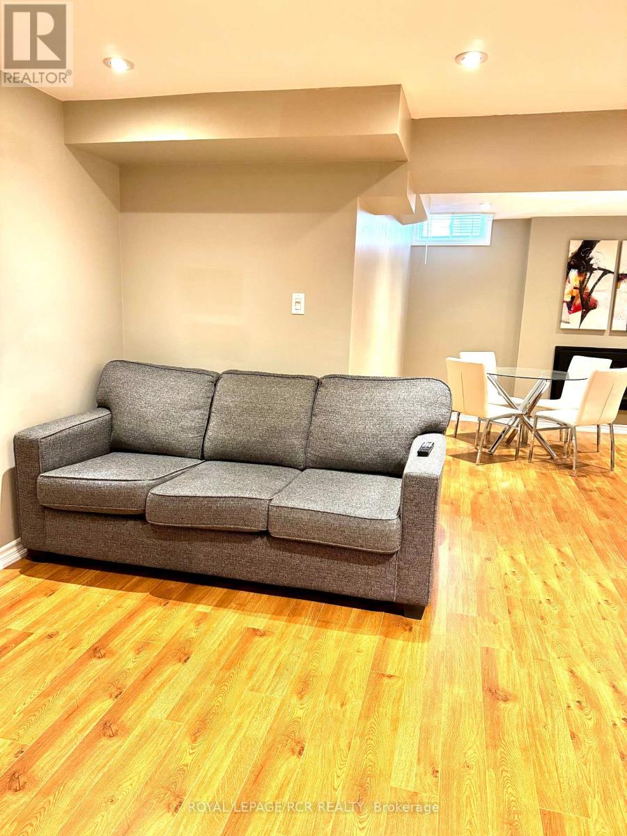 42 Cherokee Drive, Vaughan, Ontario  L6A 1X3 - Photo 5 - N12590812