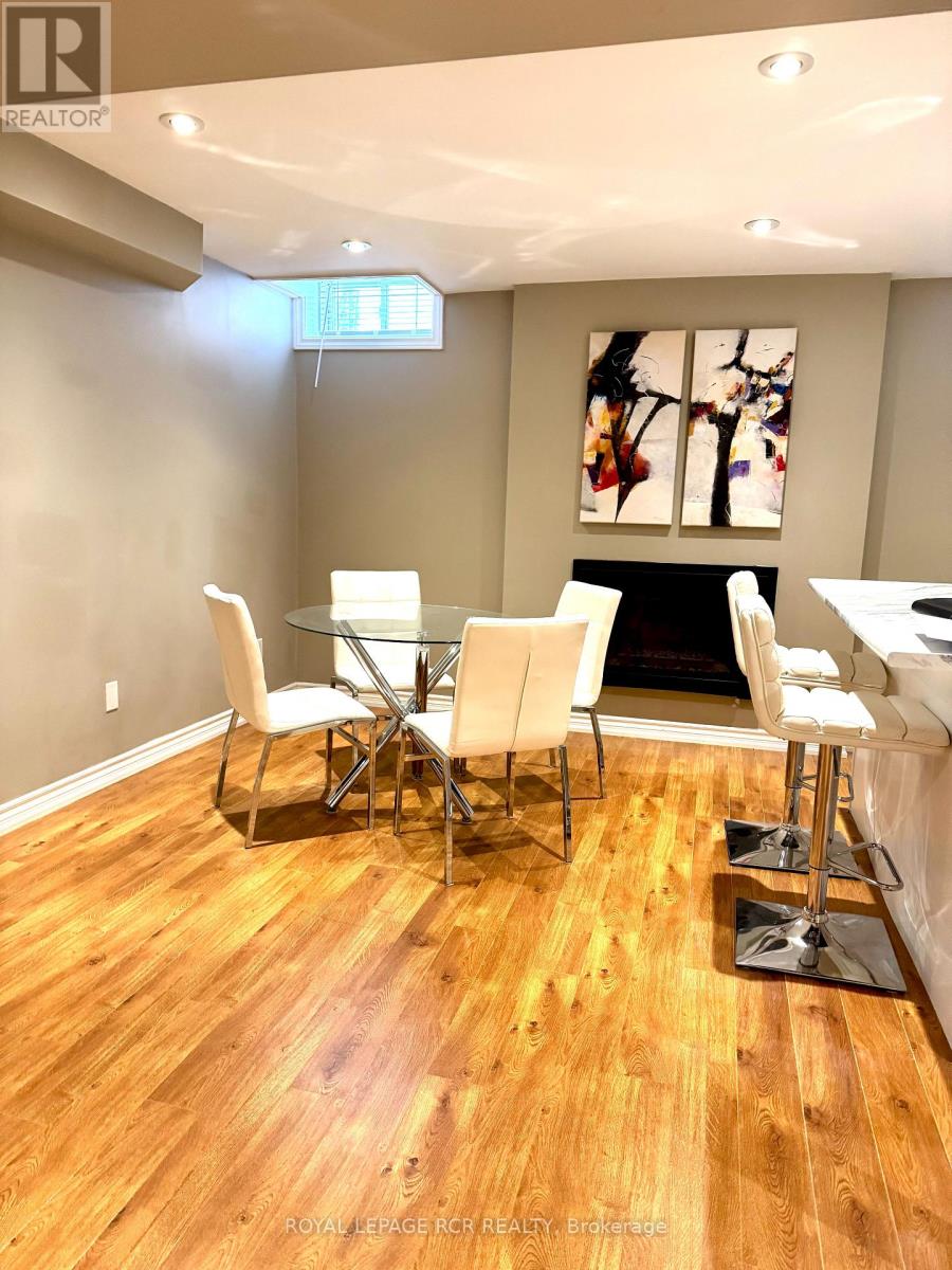 42 Cherokee Drive, Vaughan, Ontario  L6A 1X3 - Photo 7 - N12590812