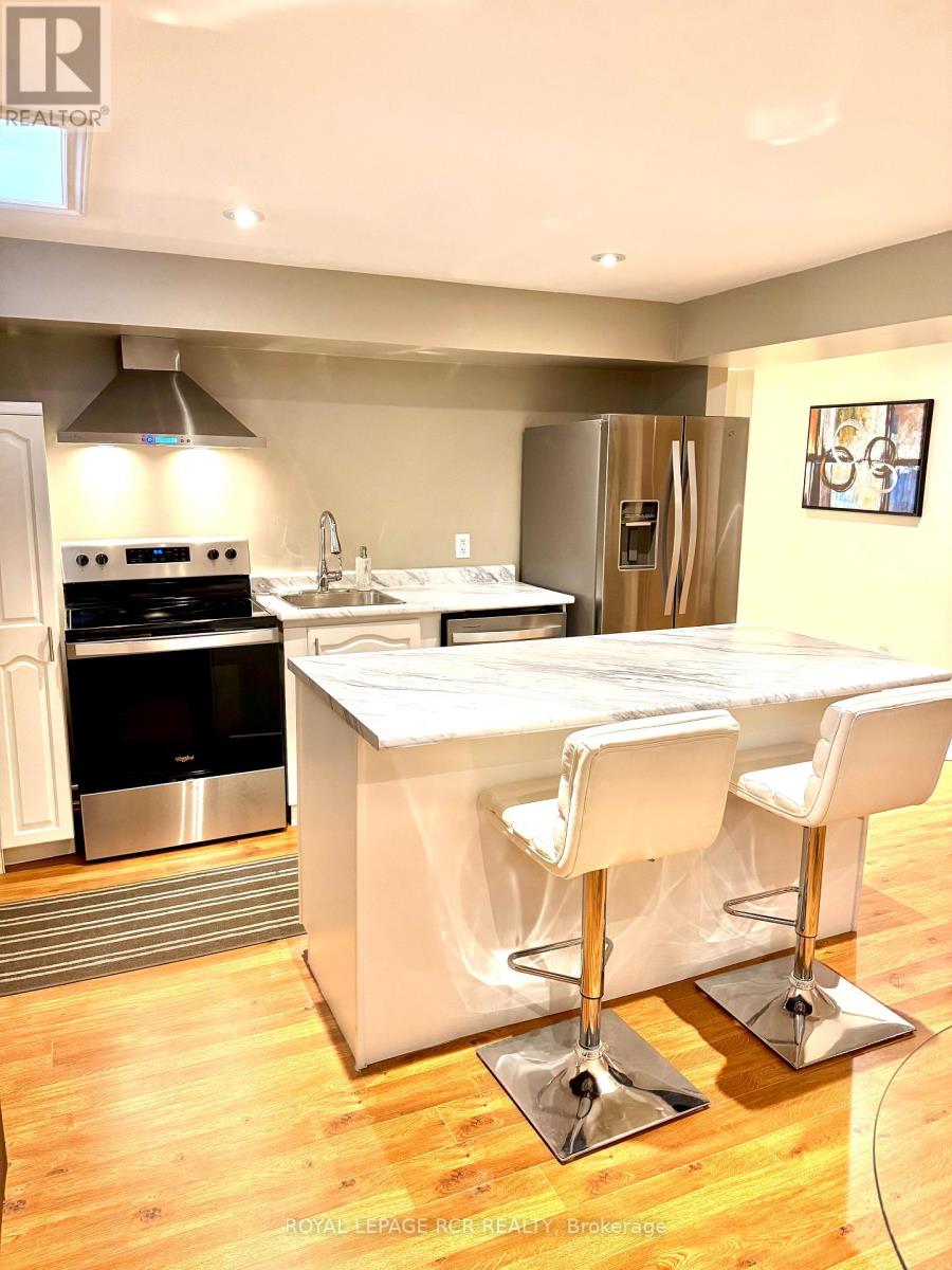 42 Cherokee Drive, Vaughan, Ontario  L6A 1X3 - Photo 9 - N12590812